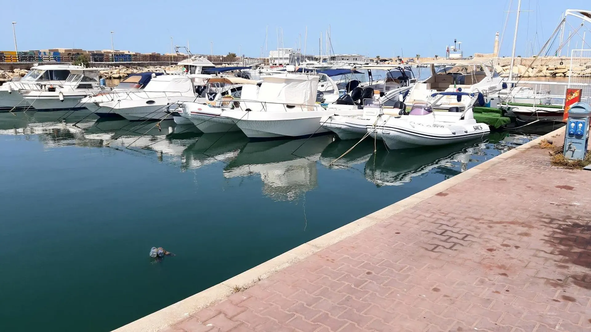 La Terrazza Di Adele Apartment Scoglitti 0*,